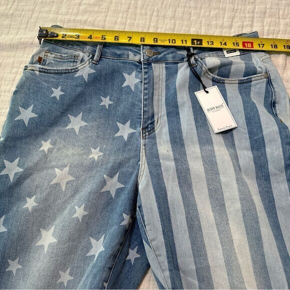 New Judy Blue High Rise Medium Wash Stars And Stripes Flare Jeans Size 16W - Picture 7 of 14